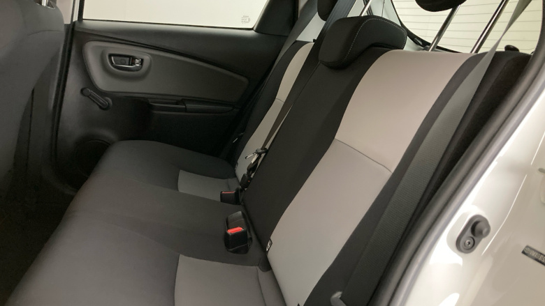 Toyota Yaris 1.5 VVT-i Icon Tech 5dr Petrol Hatchback